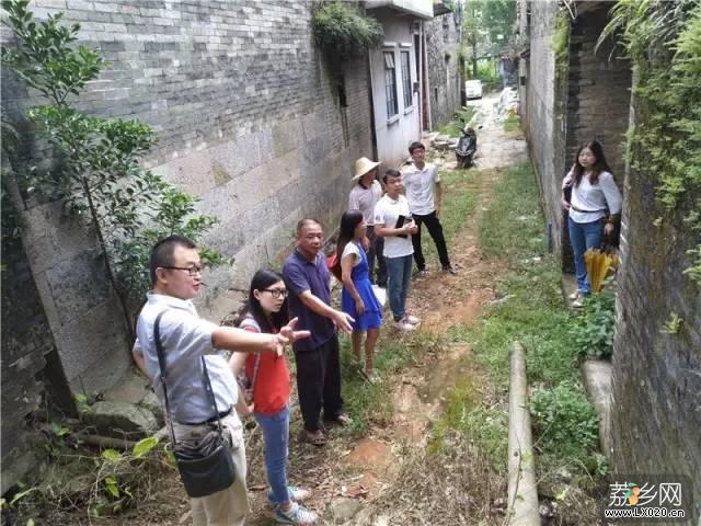 参观考察路边村历史建筑 参观考察路边村历史建筑
